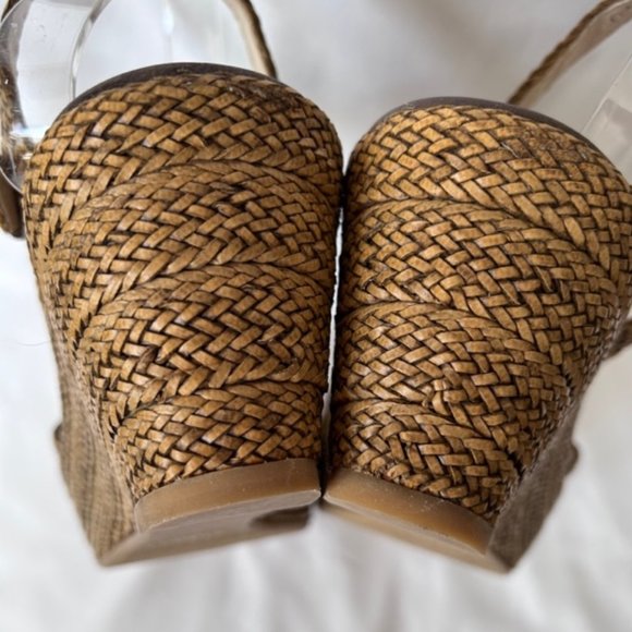 Stuart Weitzman Raffia Tan Ankle Strap Wedge Heel Sandals - Picture 8 of 13